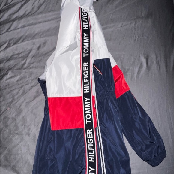 Tommy Hilfiger Rain Coat - Picture 3 of 3